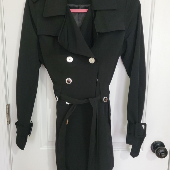 CALVIN KLEIN rain coat - Picture 2 of 3